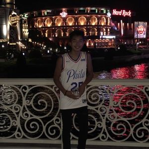 Meet your Posher, Kenneth